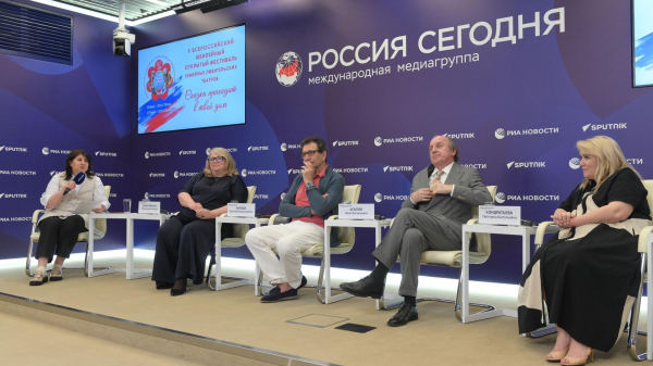 Страна – это семья. В России пройдет юбилейный фестиваль семейных театров Страна – это семья. В России пройдет юбилейный фестиваль семейных театров