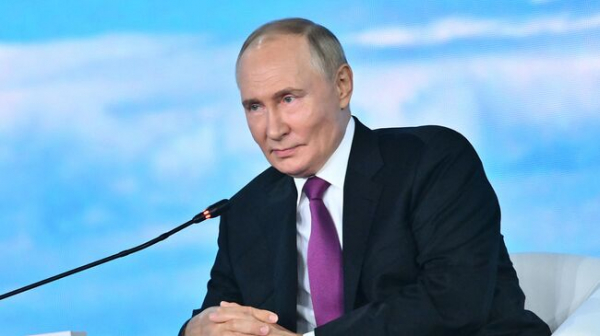 Пленарное заседание ВЭФ с участием Владимира Путина. Онлайн-репортаж